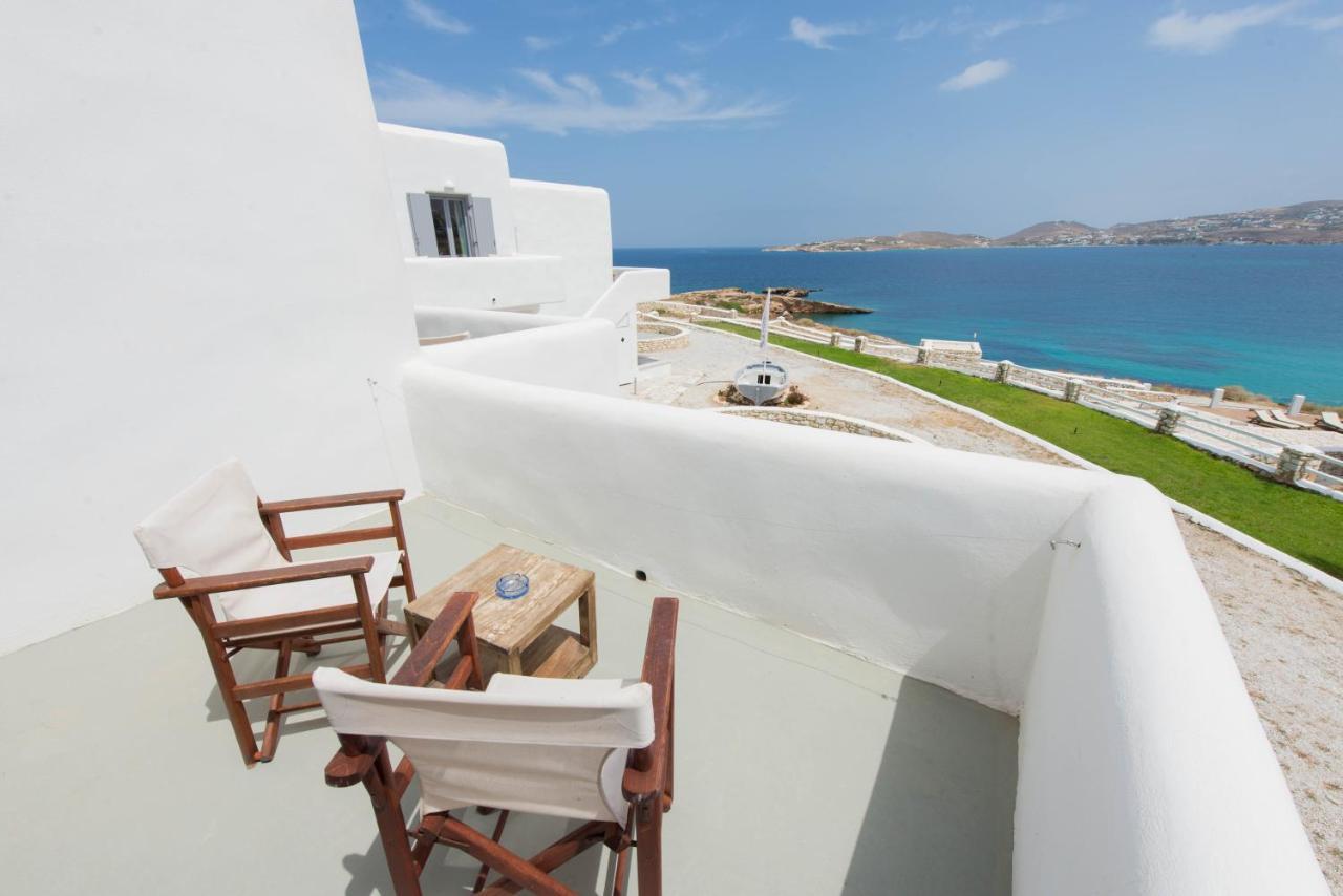 Paros Bay Parasporos