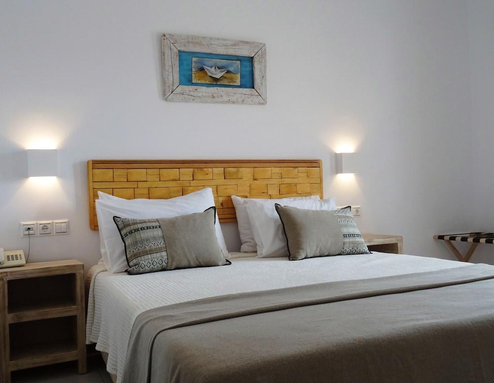 Paros Bay 4* Parasporos