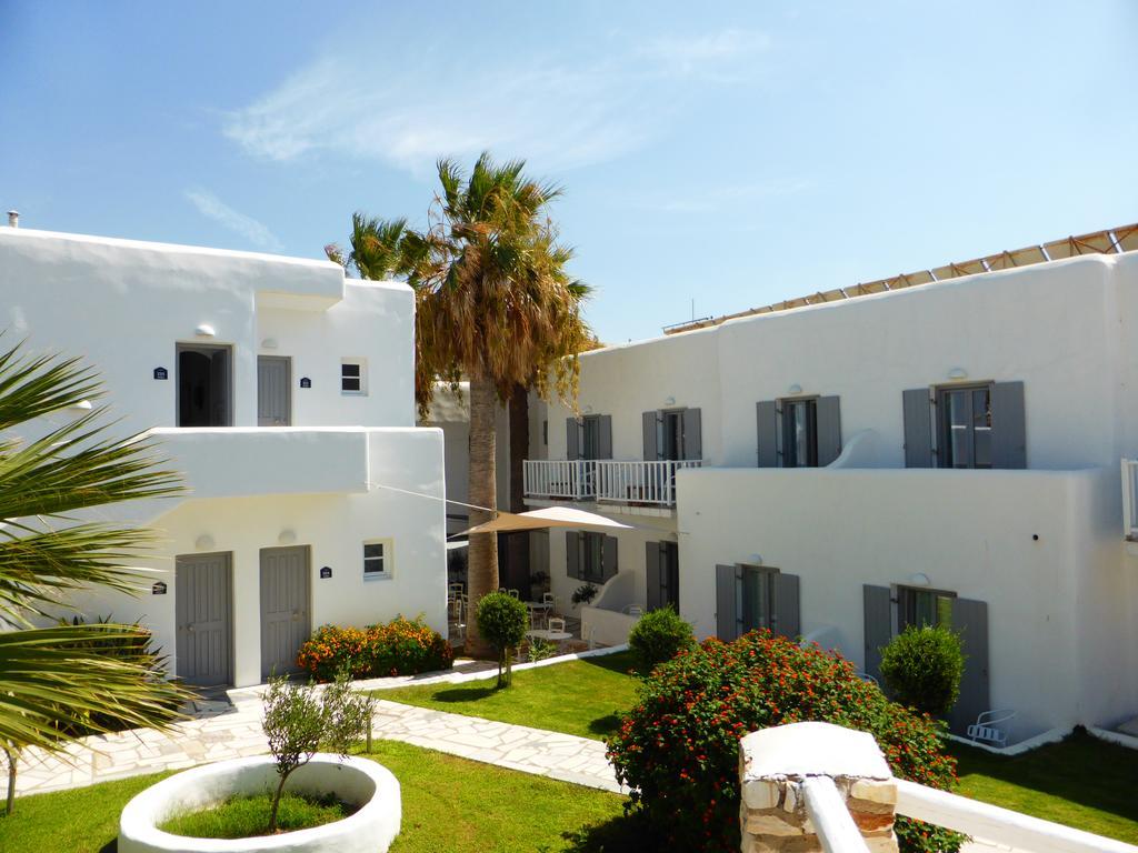 Paros Bay Parasporos